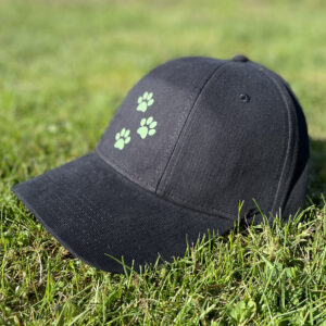 Kšiltovka s ťapkami, černá